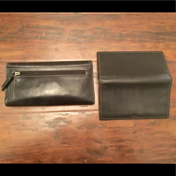 Authentic Coach wallet - Picture 4 of 6